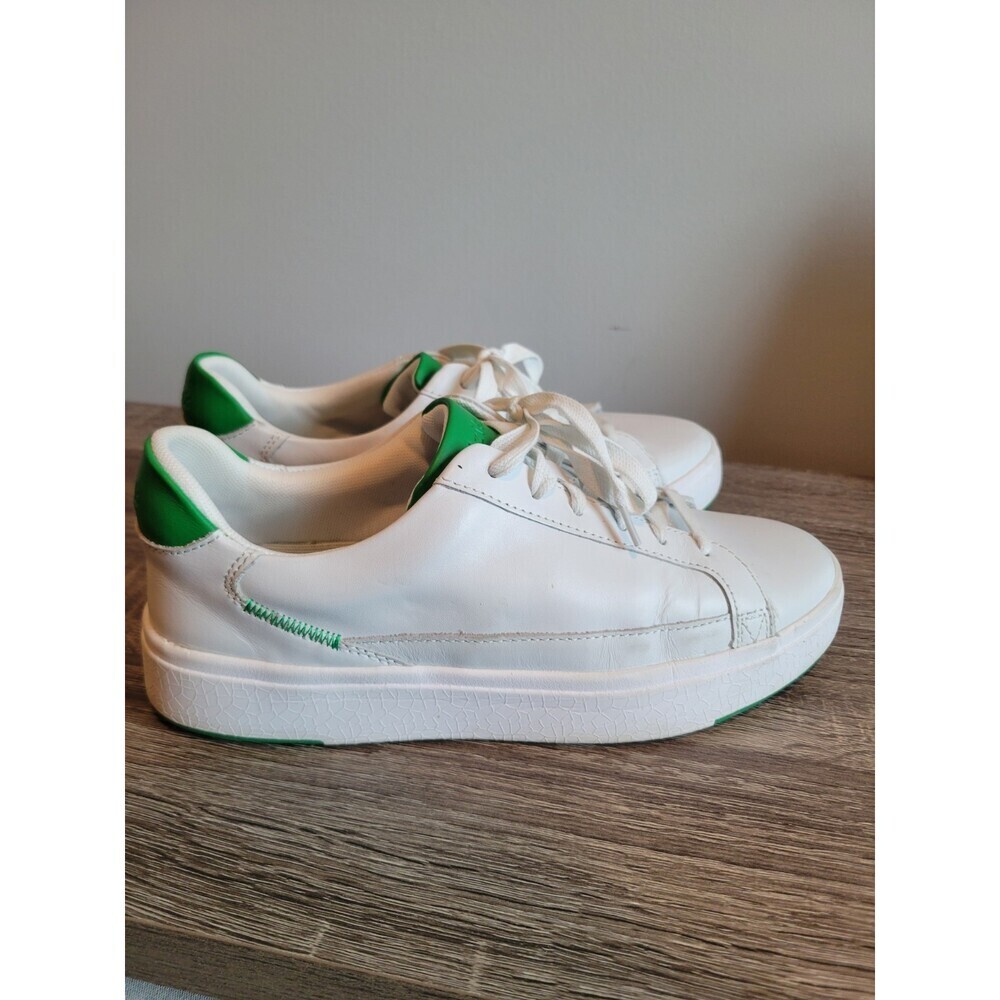 Kizik “Vegas” White Green  Floor Model  K1FC 2E Men Sz 8 Wide Wmns 9.5 Wide MINT